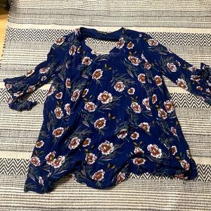 Navy dress/tunic with keyhole in back